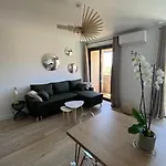 Magnifique: Beachfront T2 With Sea View And Private Parking Apartment Ajaccio (Corsica)