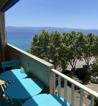 Magnifique: Beachfront T2 With Sea View And Private Parking Apartment Ajaccio (Corsica)