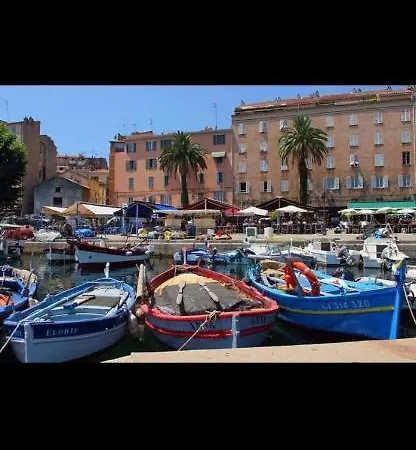 Magnifique: Beachfront T2 With Sea View And Private Parking Apartment Ajaccio (Corsica)