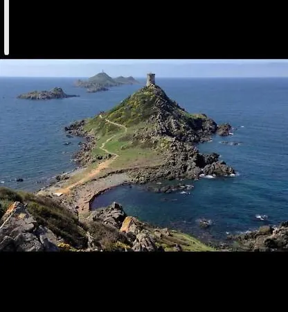 Magnifique: Beachfront T2 With Sea View And Private Parking Ajaccio (Corsica)