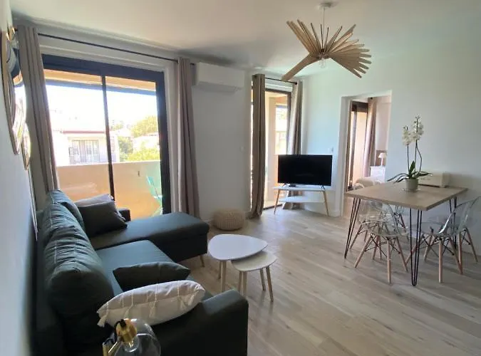 Magnifique: Beachfront T2 With Sea View And Private Parking * Ajaccio (Corsica)